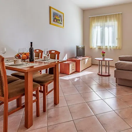 Rok Apartment Pula