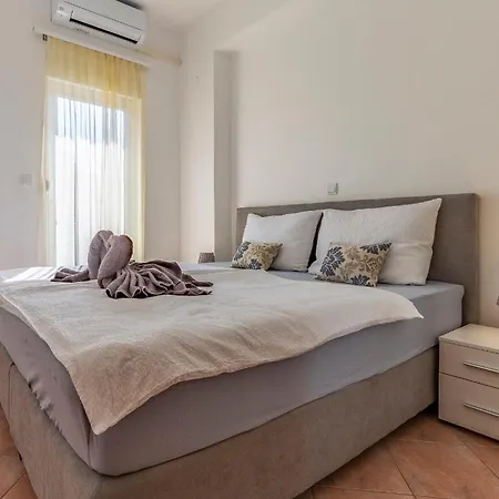 Rok Apartment Pula
