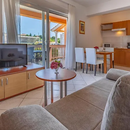 Rok Apartment *