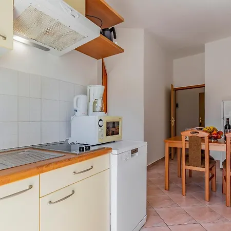 Rok Apartment