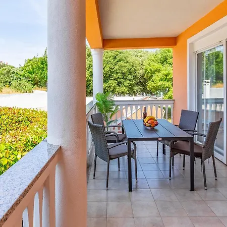 Appartamento Rok Pola