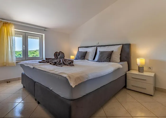 Rok Apartment